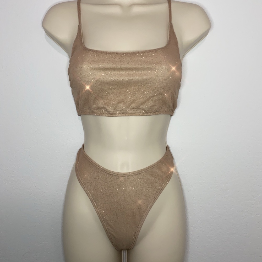 Two piece set